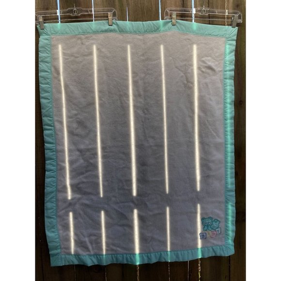 Vintage CUDDLE TIME Acrylic BABY BLANKET Teddy Bear Alphabet Blocks White Aqua - Picture 1 of 4